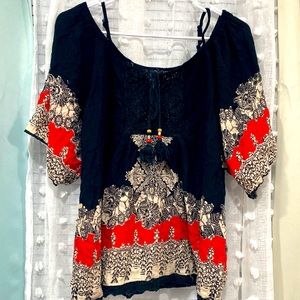 ANGIE  Blouse-Off Shoulder